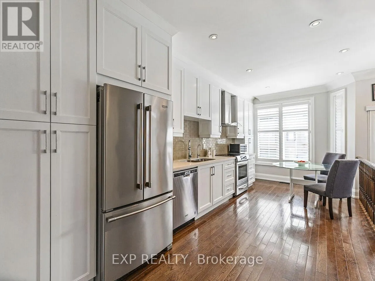4 - 2351 LAKESHORE ROAD W