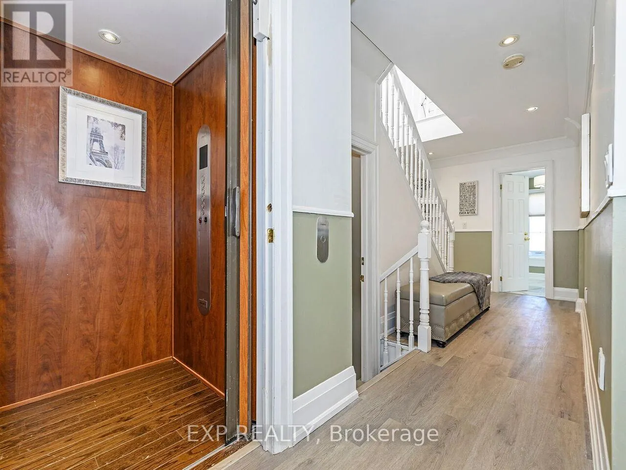 4 - 2351 LAKESHORE ROAD W