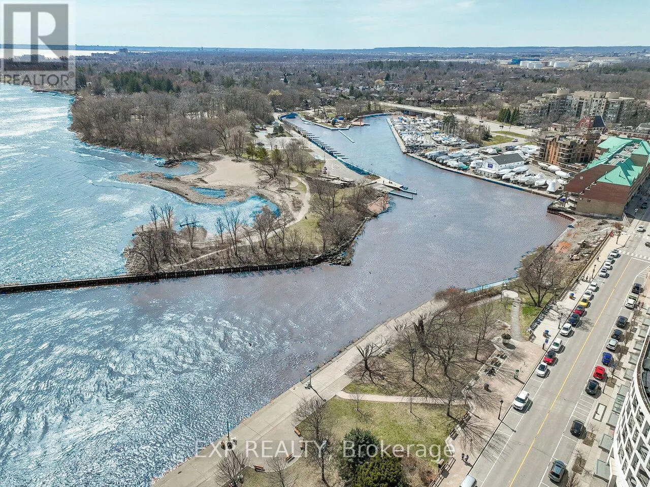 4 - 2351 LAKESHORE ROAD W