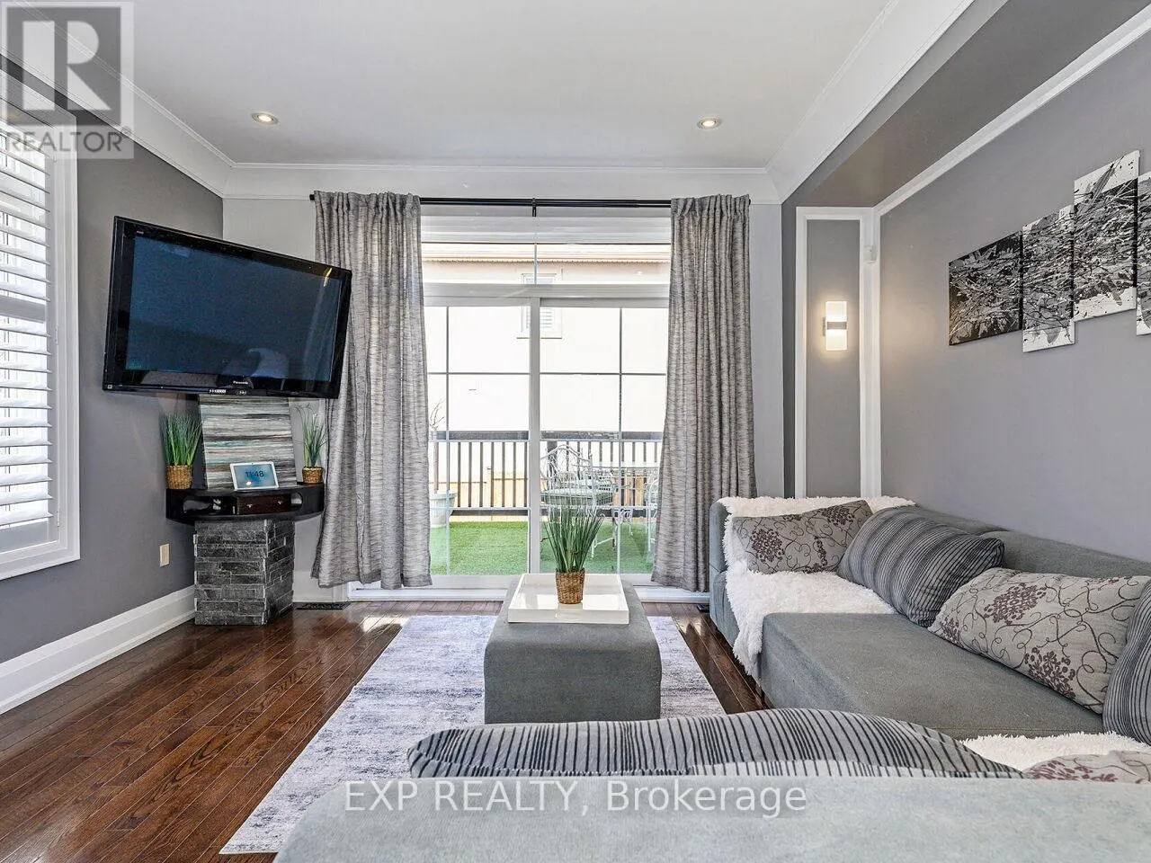 4 - 2351 LAKESHORE ROAD W