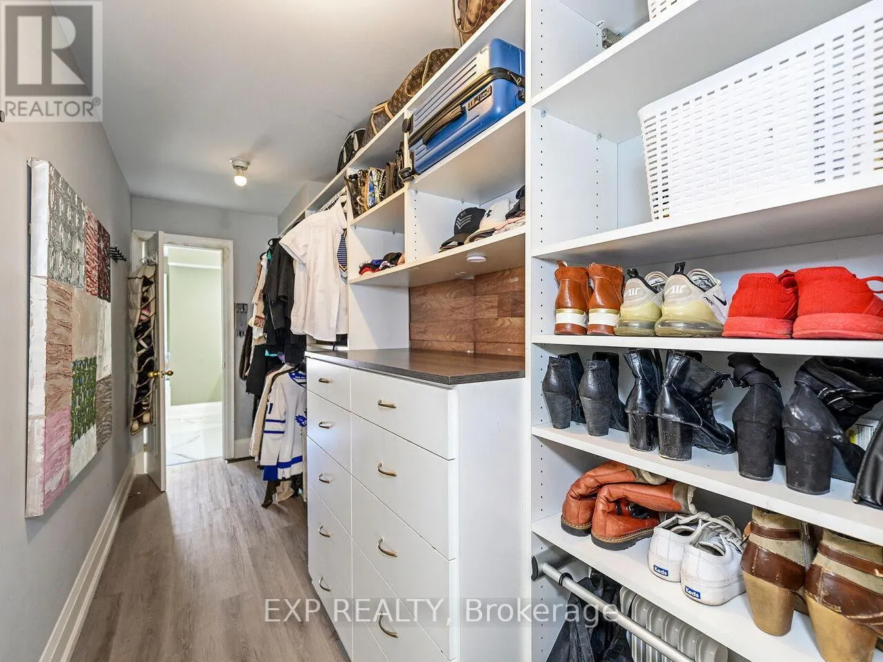 4 - 2351 LAKESHORE ROAD W