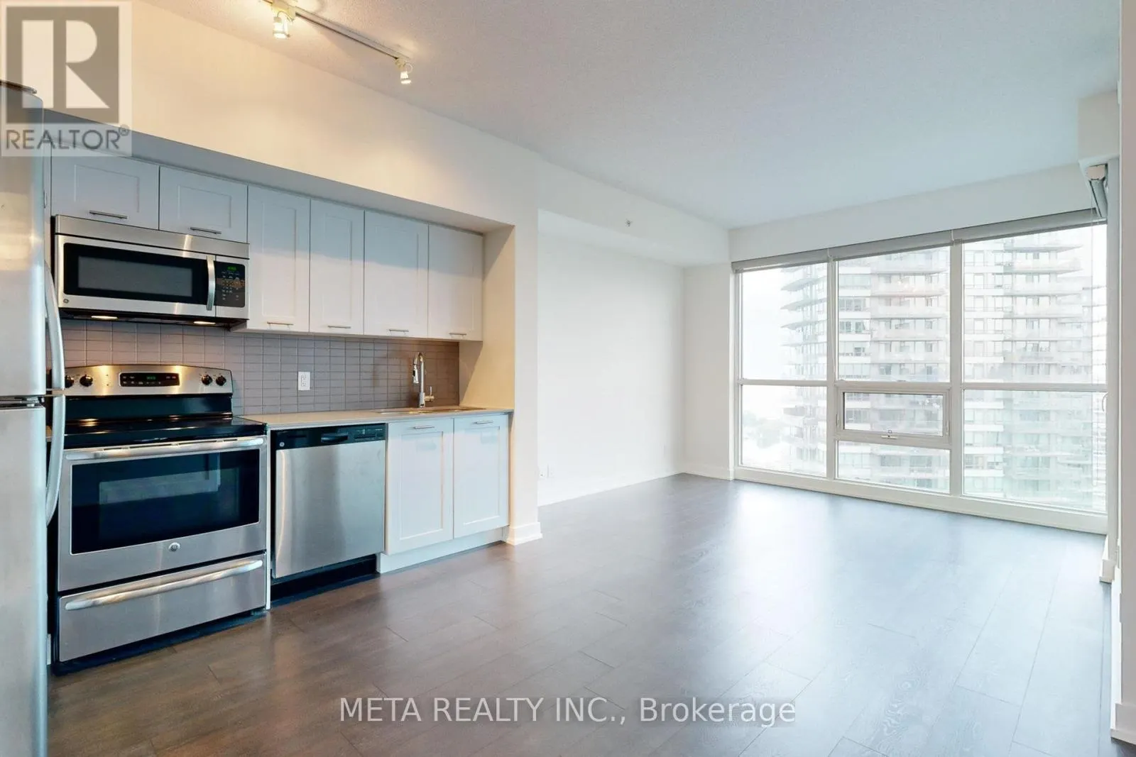 3605 - 2212 LAKE SHORE BOULEVARD W