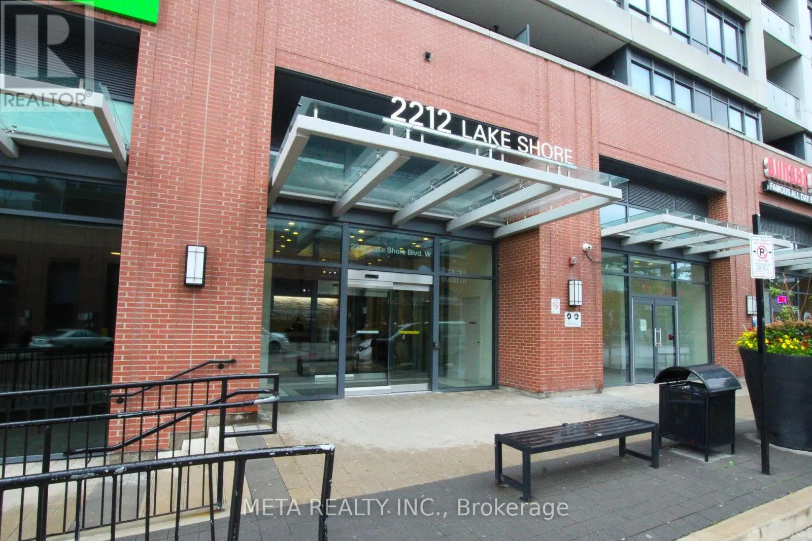 3605 - 2212 LAKE SHORE BOULEVARD W