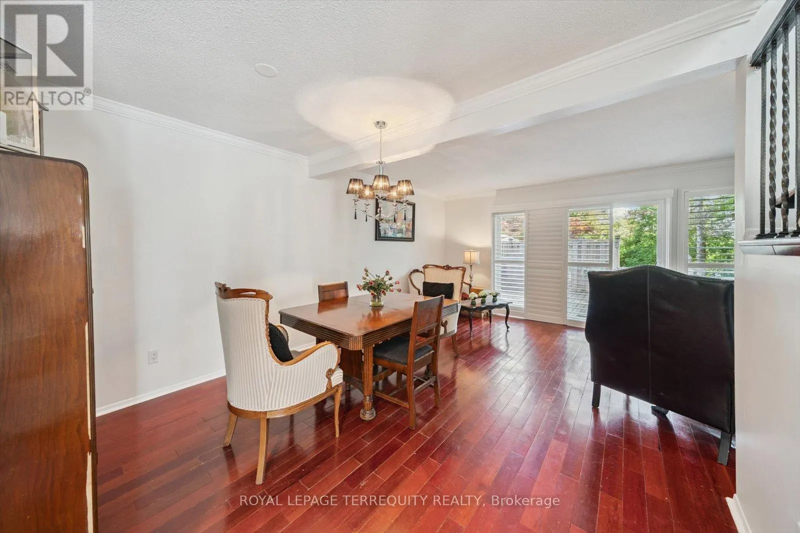 1825 HYDE MILL CRESCENT