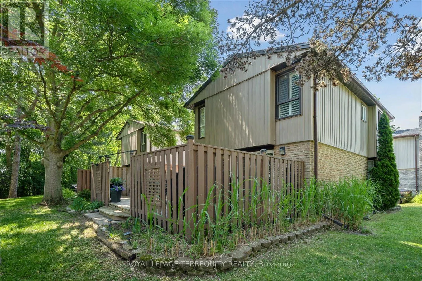 1825 HYDE MILL CRESCENT