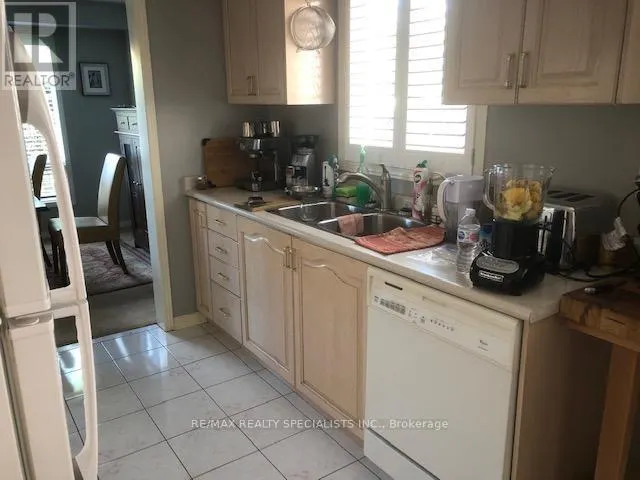 2210 RIDGE LANDING
