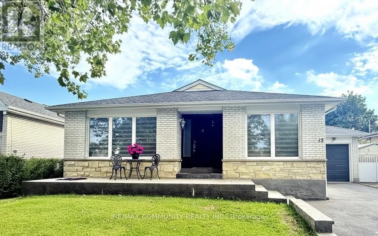 15 STRATHAVON DRIVE