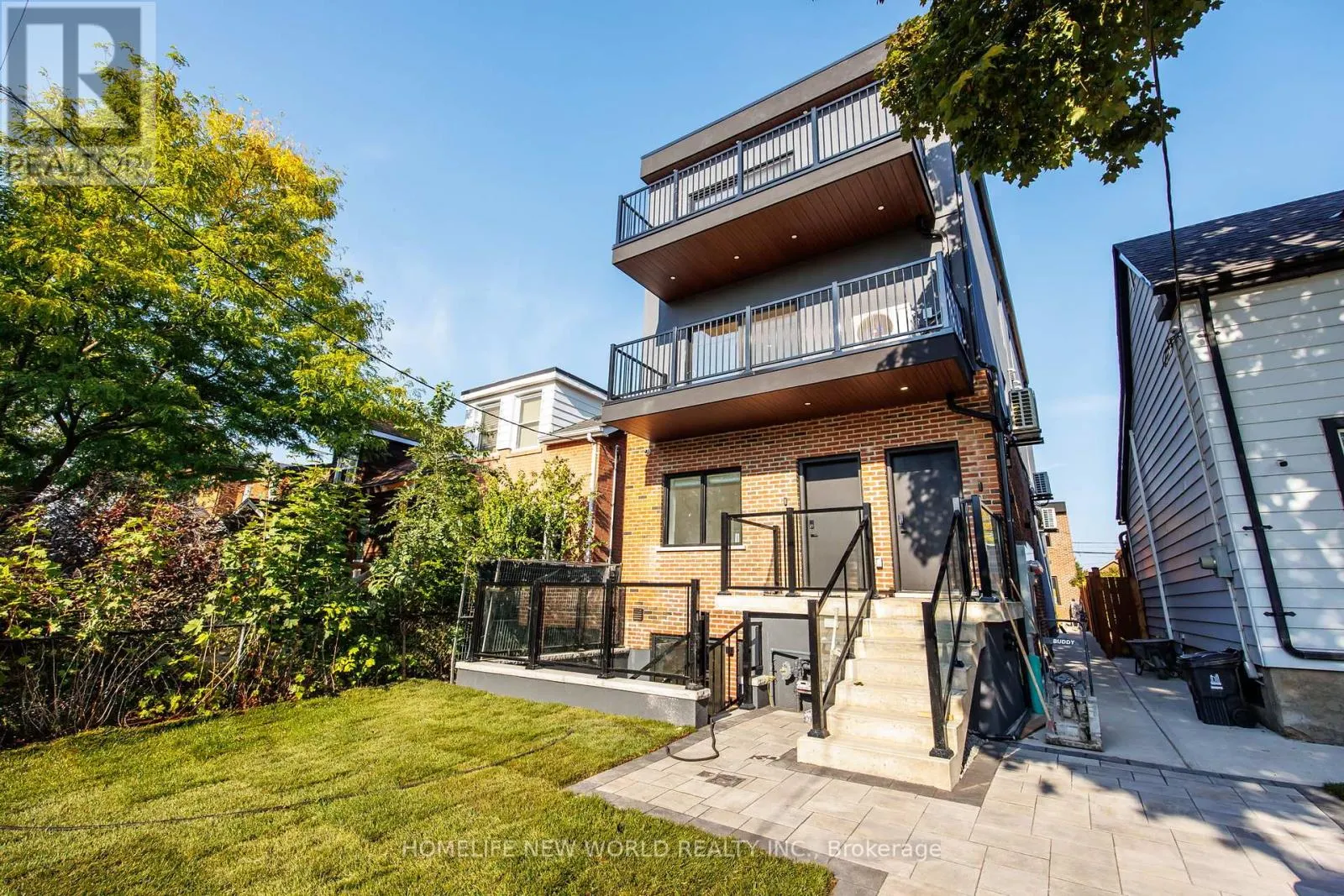 LEASE - UPPER FRONT - 43 BATAVIA AVENUE