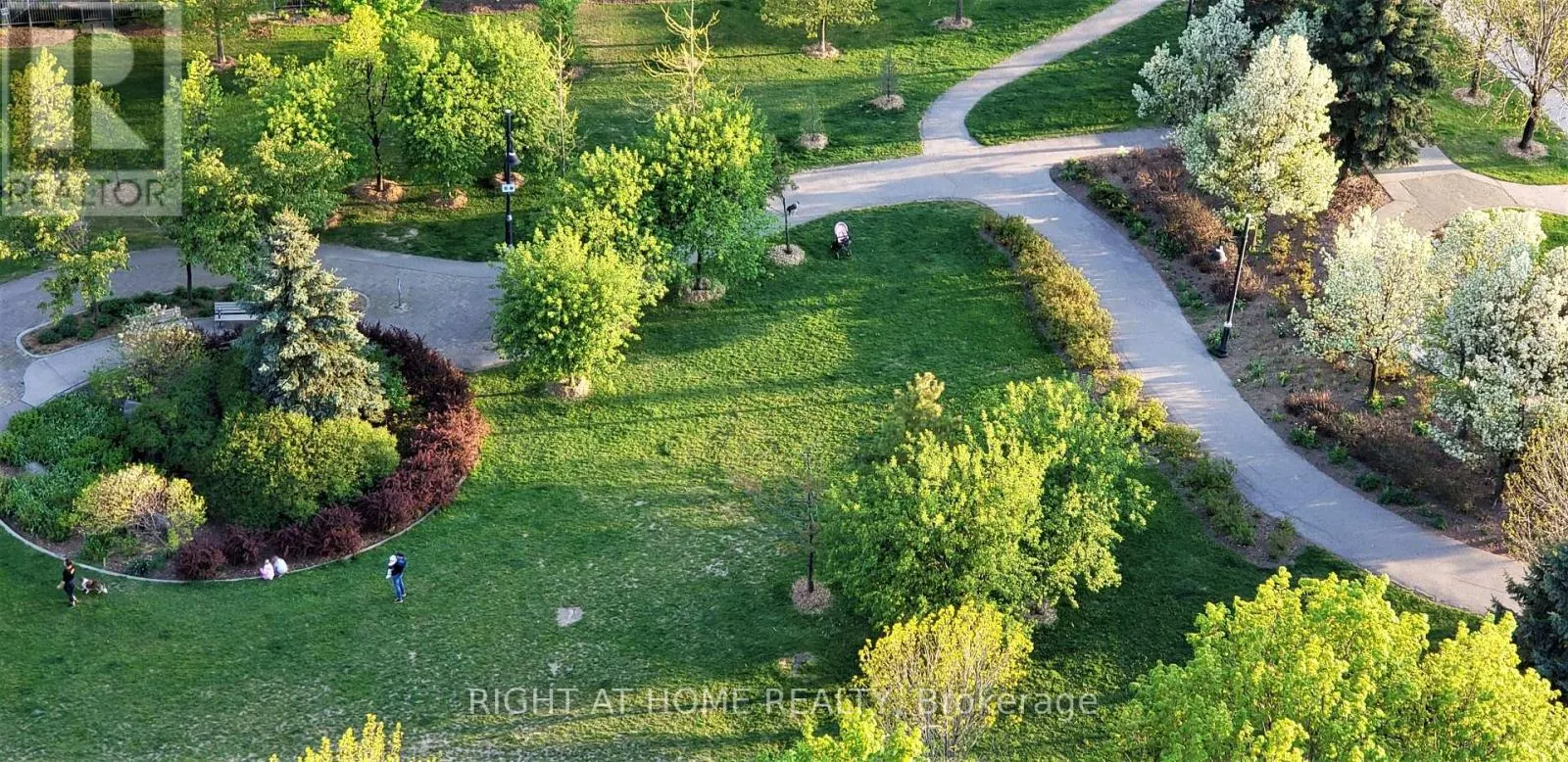 PH03 - 2111 LAKE SHORE BOULEVARD W