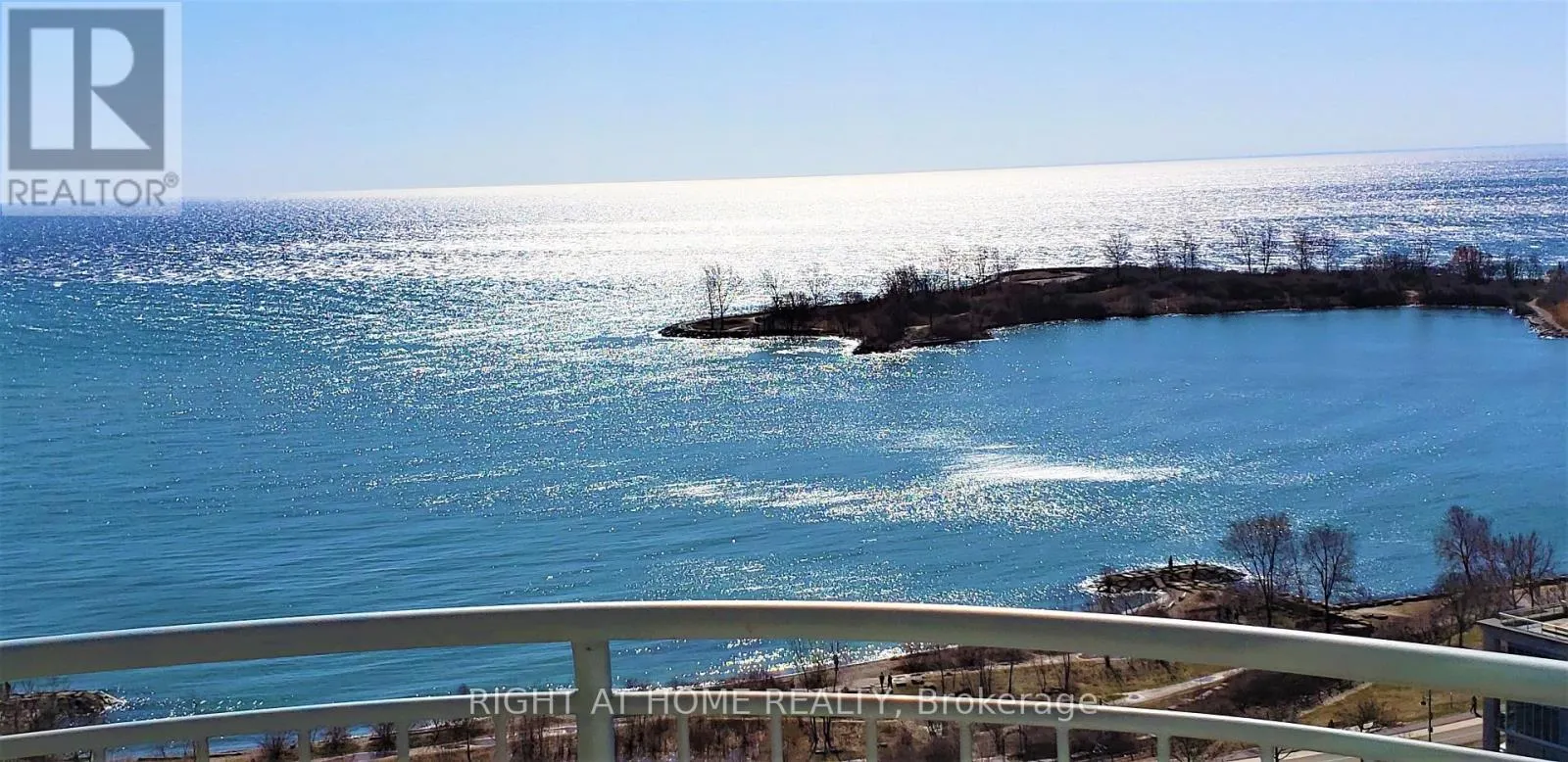PH03 - 2111 LAKE SHORE BOULEVARD W