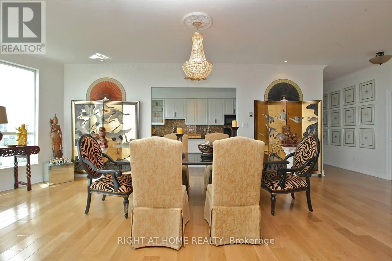 PH03 - 2111 LAKE SHORE BOULEVARD W