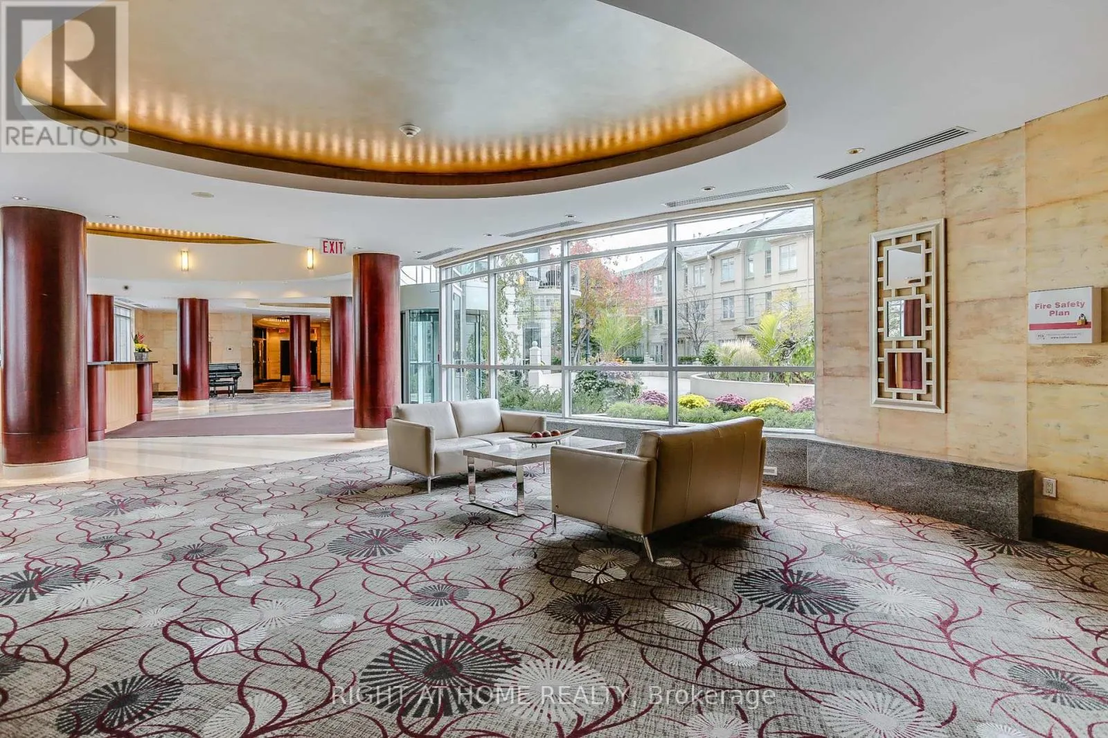 PH03 - 2111 LAKE SHORE BOULEVARD W