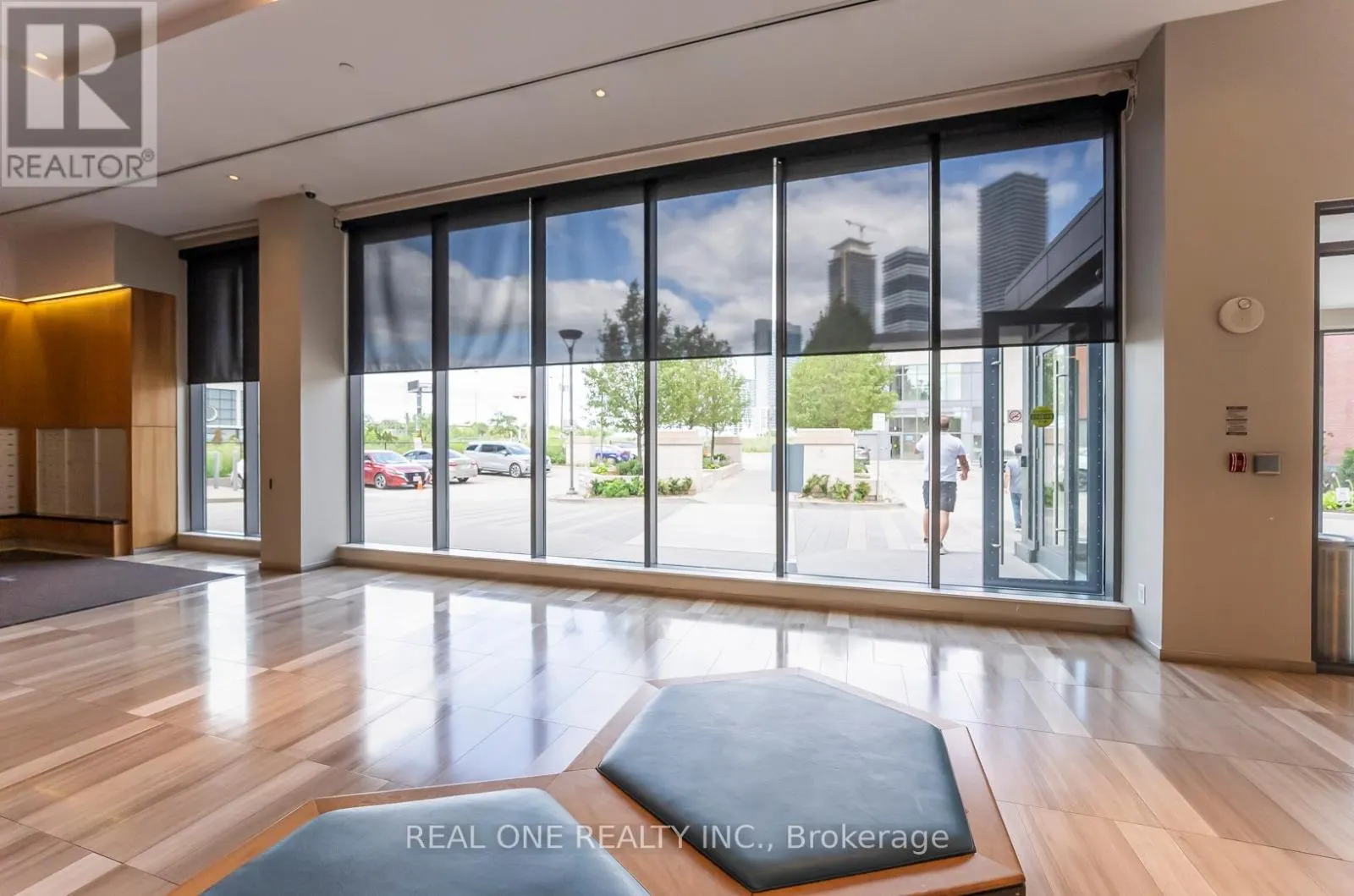 2708 - 36 PARK LAWN ROAD