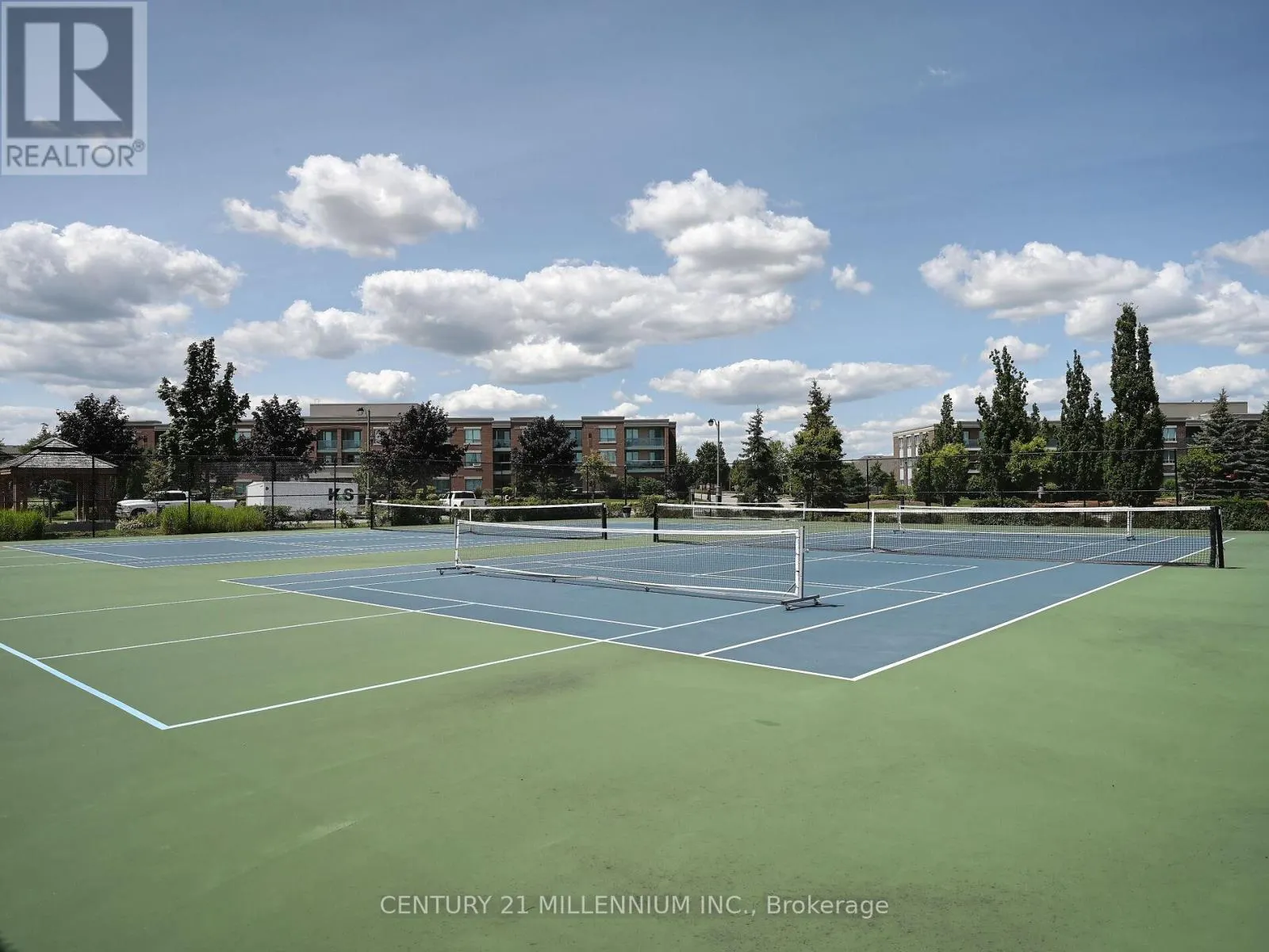 113 - 25 VIA ROSEDALE