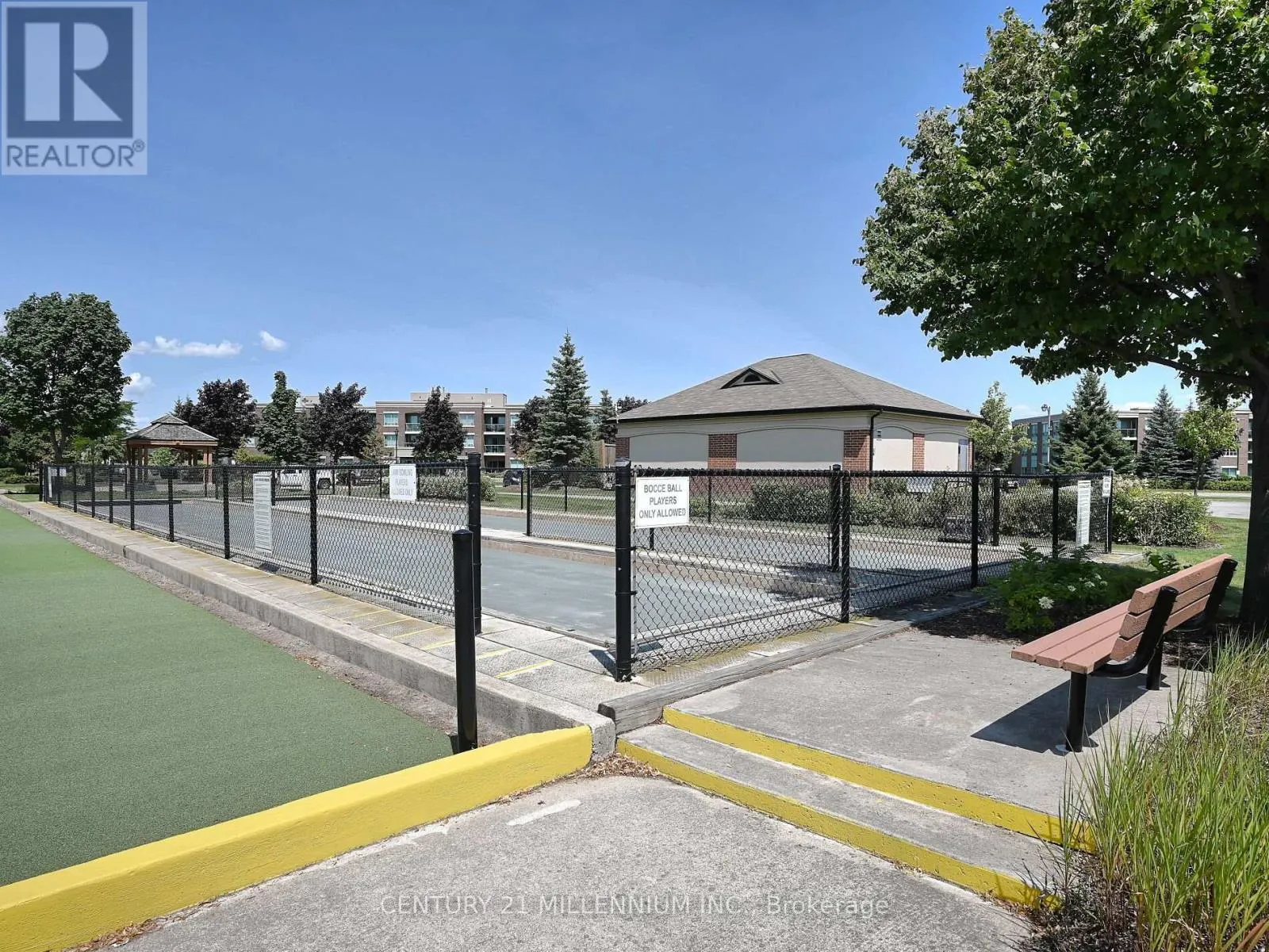113 - 25 VIA ROSEDALE
