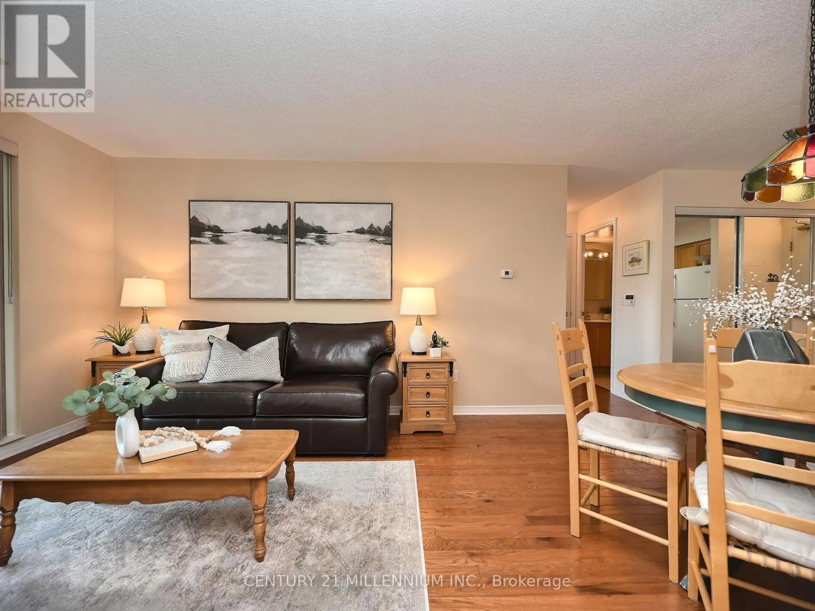 113 - 25 VIA ROSEDALE