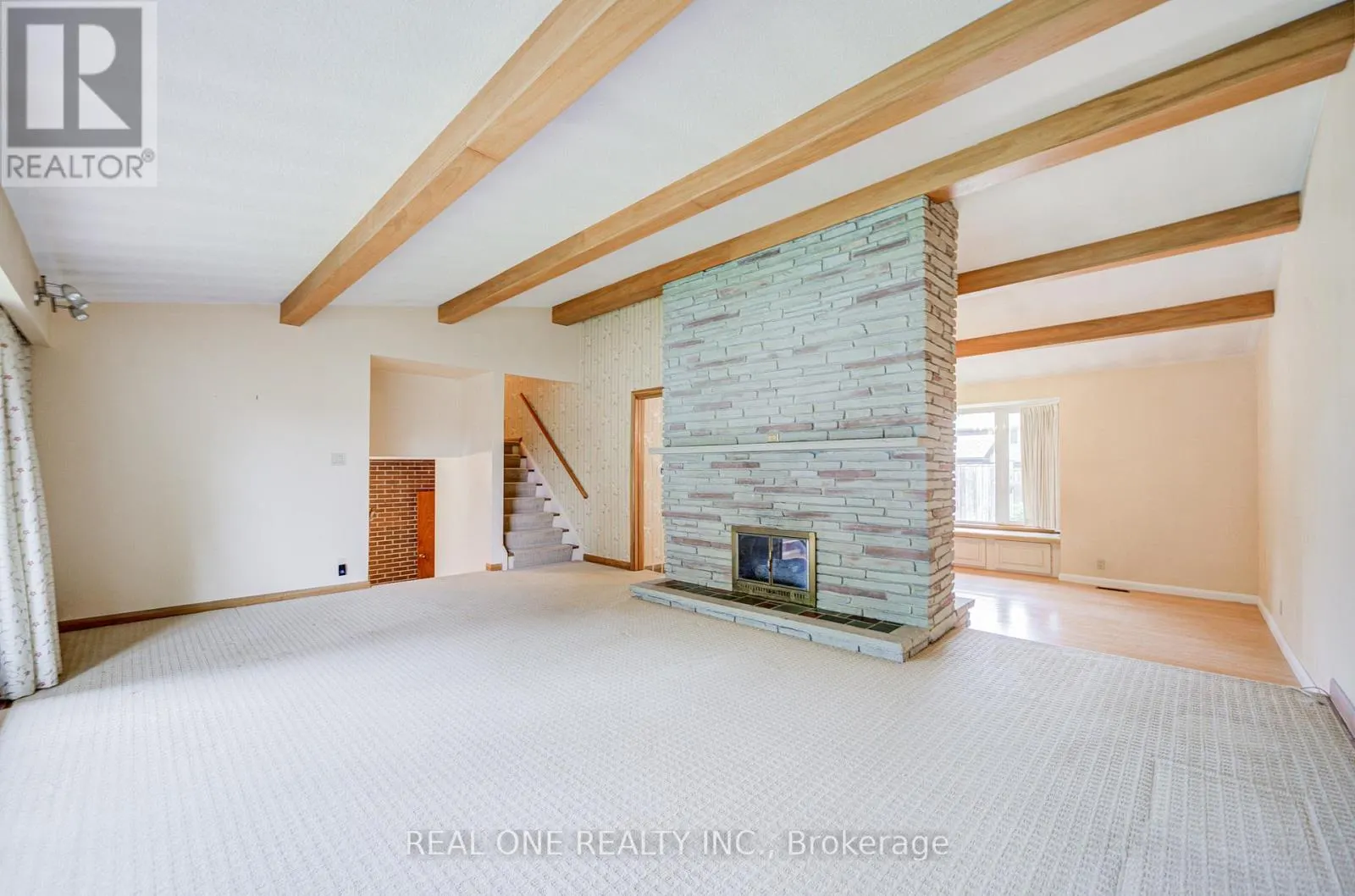 3372 ENNISKILLEN CIRCLE