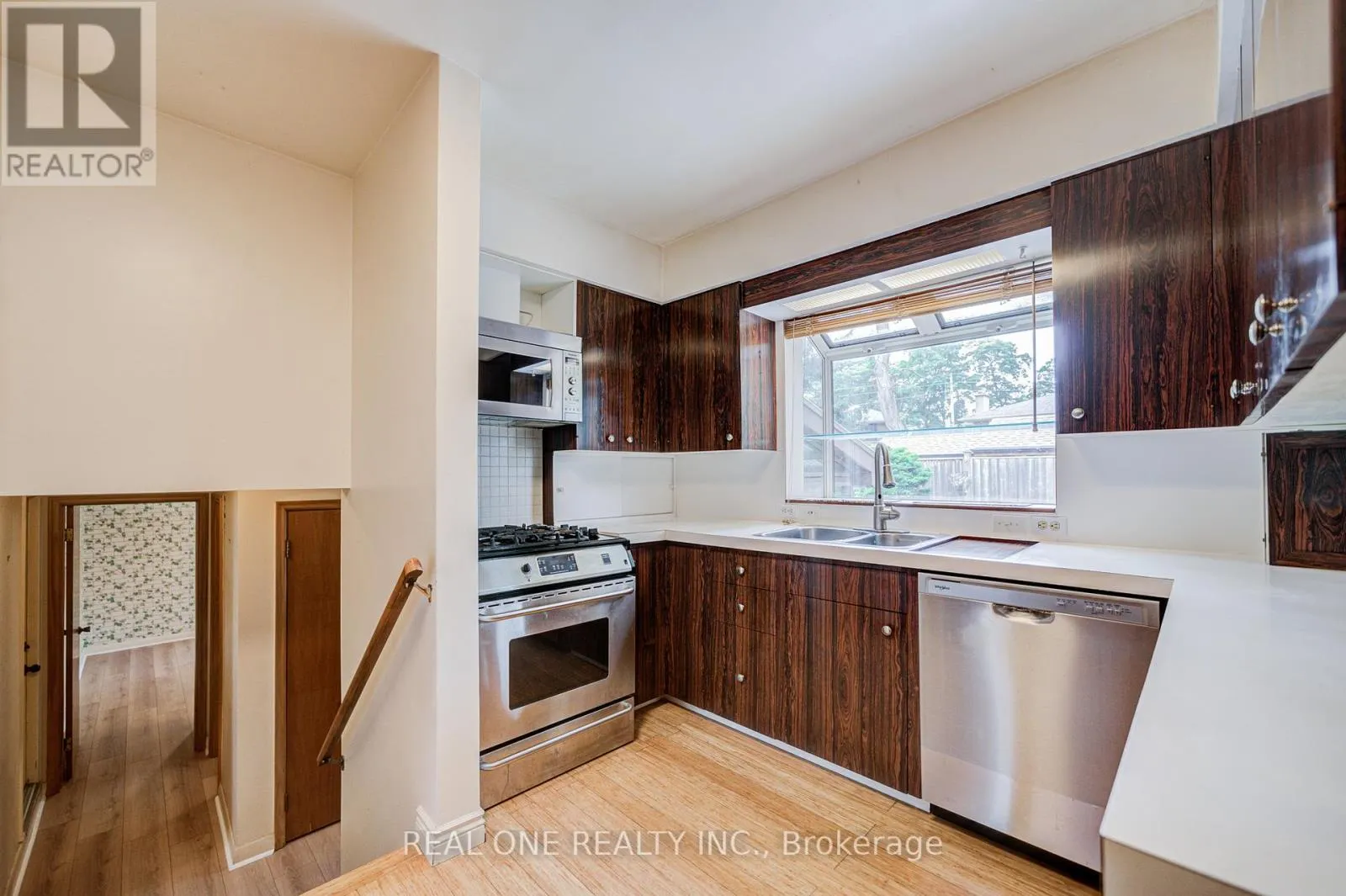 3372 ENNISKILLEN CIRCLE