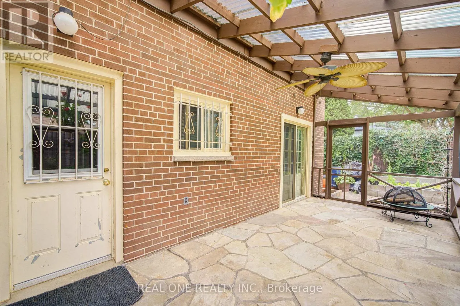 3372 ENNISKILLEN CIRCLE