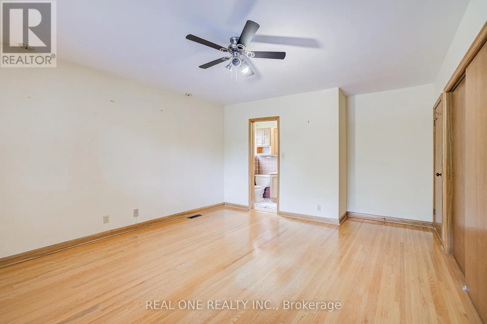 3372 ENNISKILLEN CIRCLE