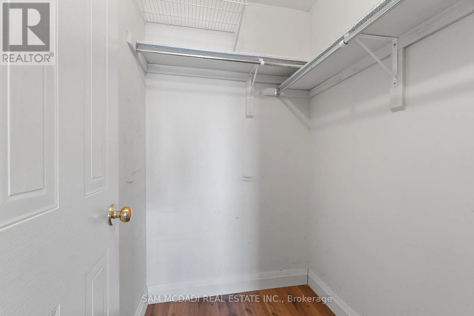 102 - 2945 THOMAS STREET