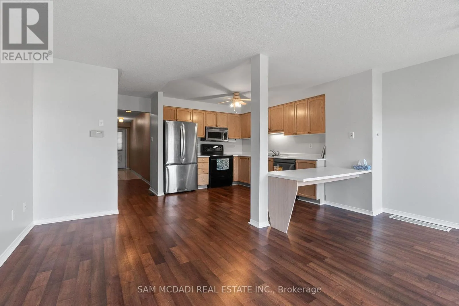 102 - 2945 THOMAS STREET