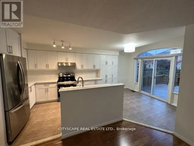 7565 BLACK WALNUT TRAIL