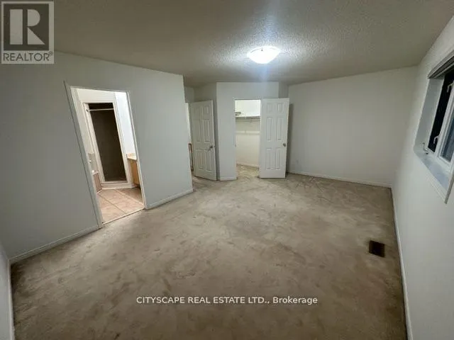 7565 BLACK WALNUT TRAIL
