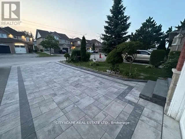 7565 BLACK WALNUT TRAIL