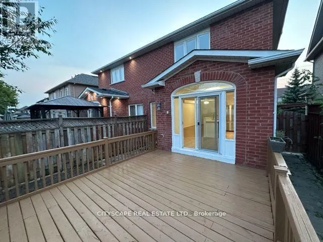 7565 BLACK WALNUT TRAIL