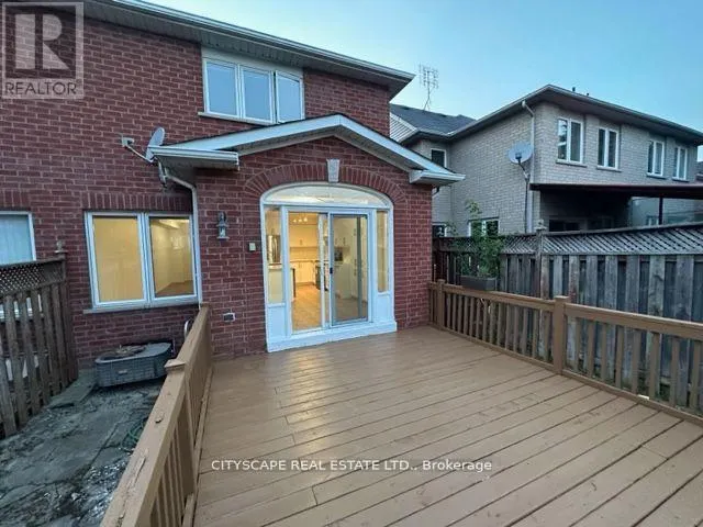 7565 BLACK WALNUT TRAIL