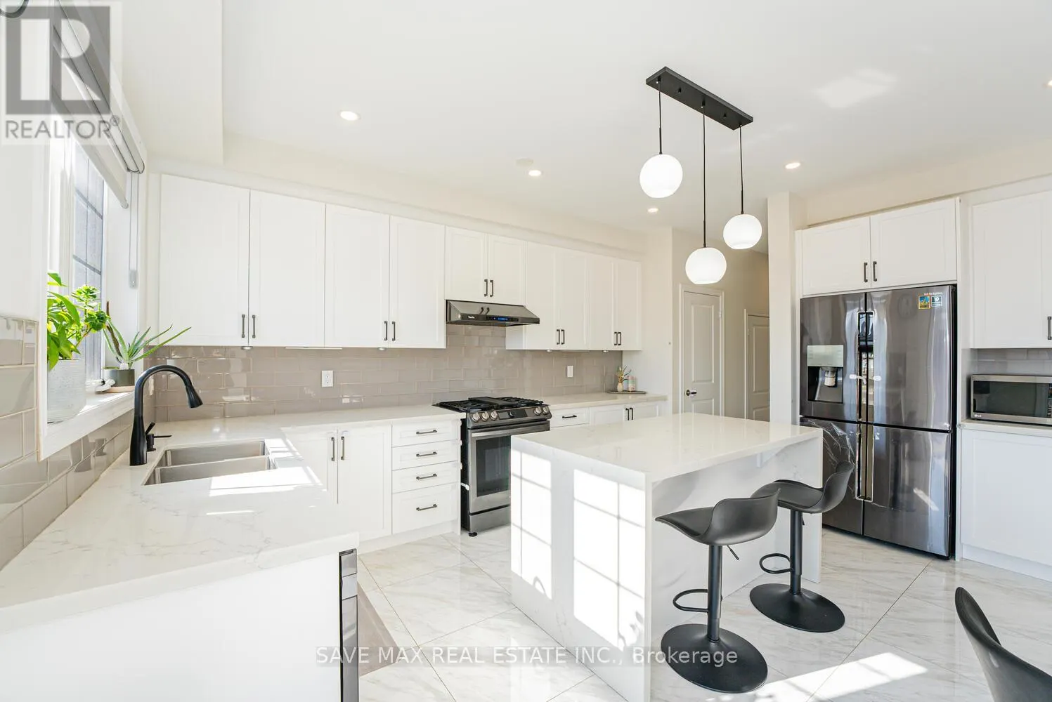 22 FRUITVALE CIRCLE