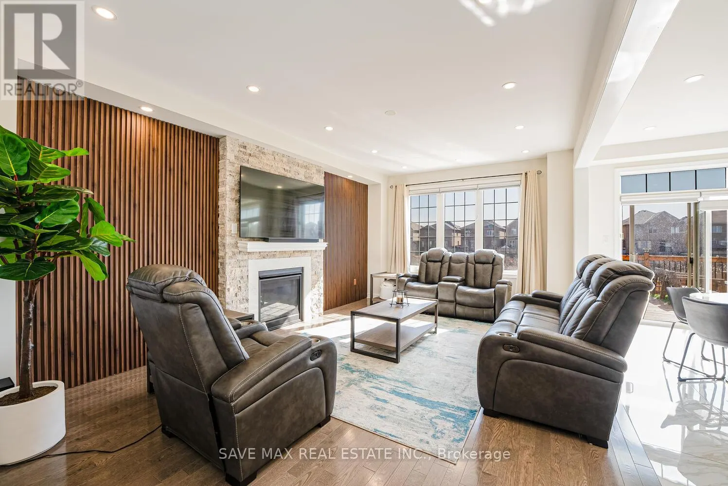 22 FRUITVALE CIRCLE