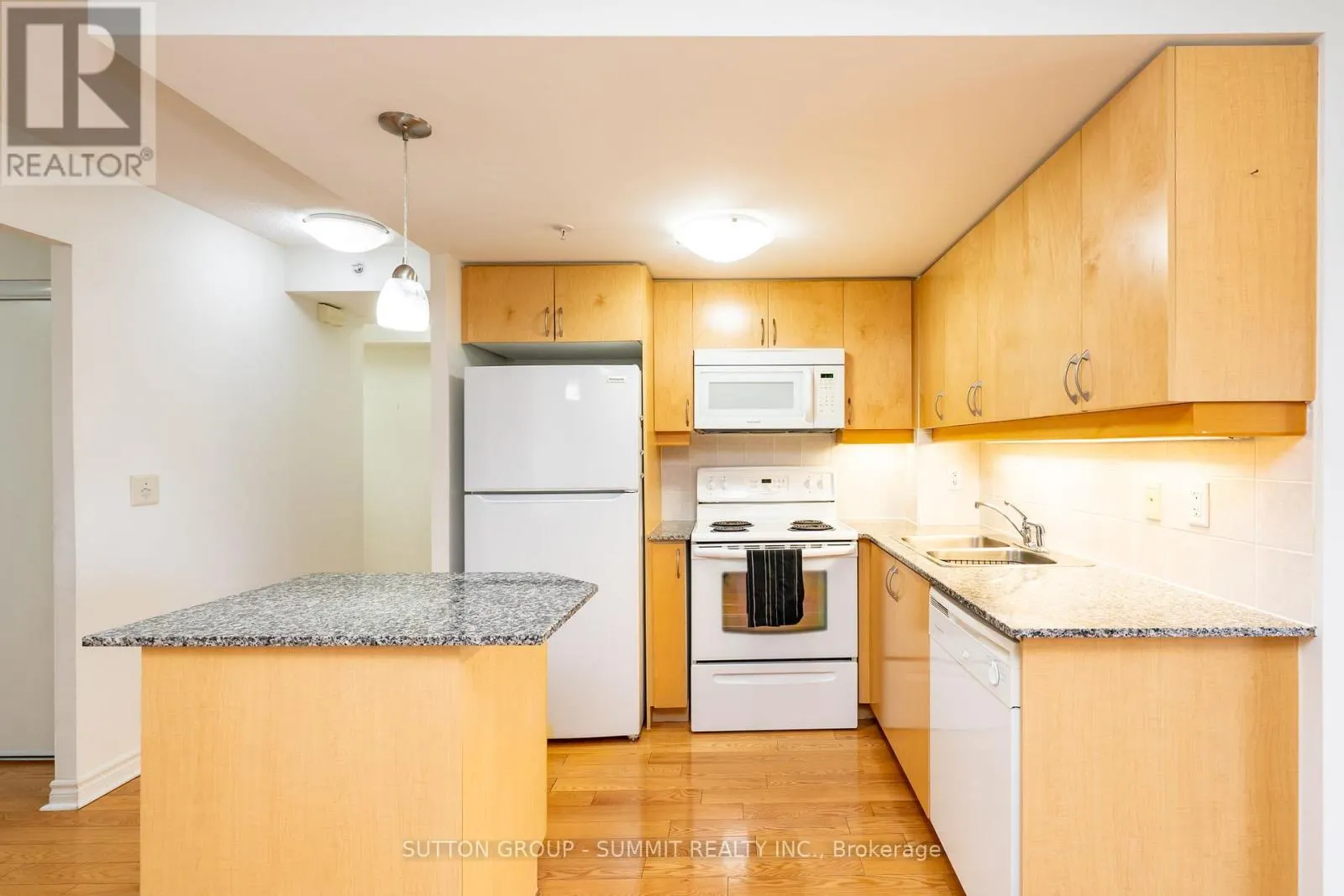 808 - 350 PRINCESS ROYAL DRIVE S