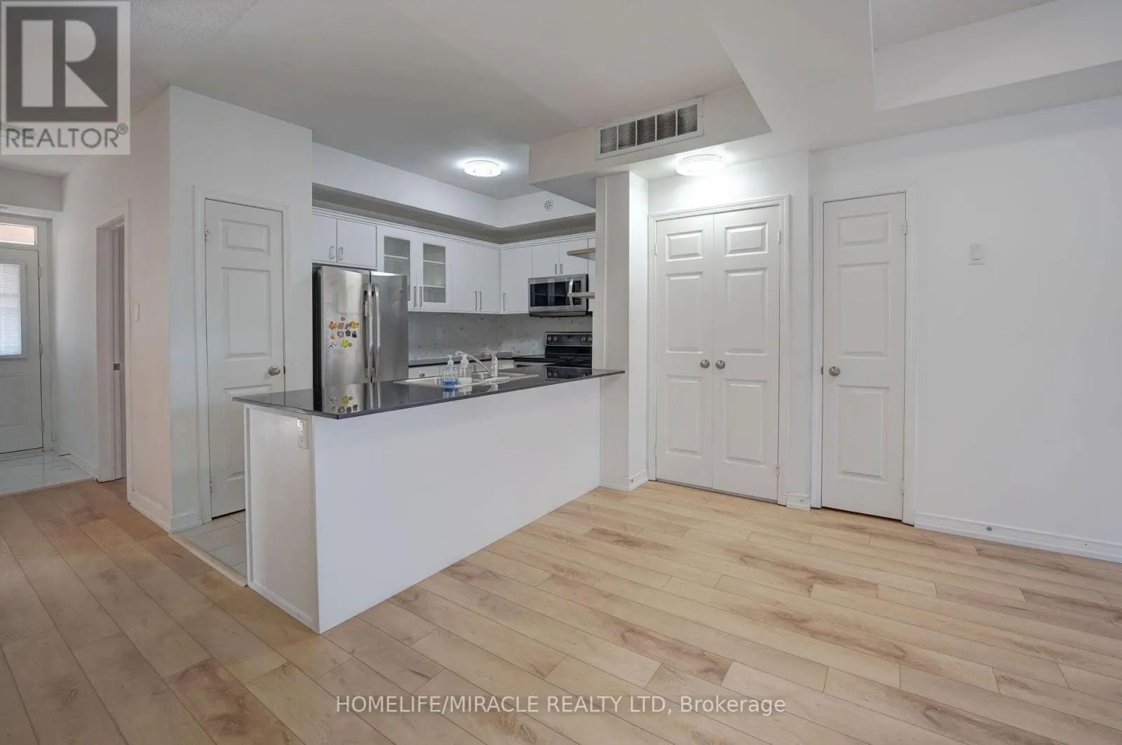 20 - 180 HOWDEN BOULEVARD