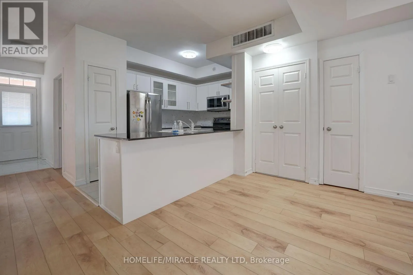 20 - 180 HOWDEN BOULEVARD