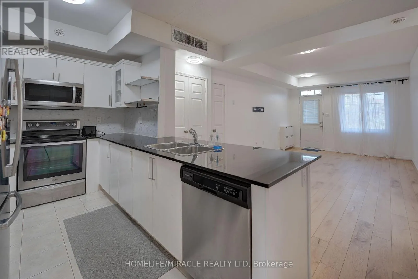 20 - 180 HOWDEN BOULEVARD