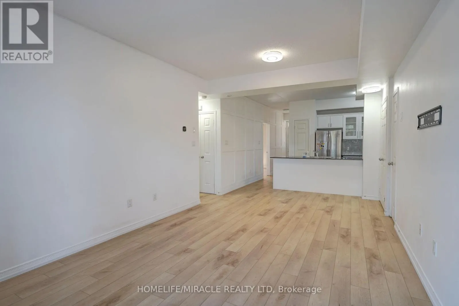 20 - 180 HOWDEN BOULEVARD