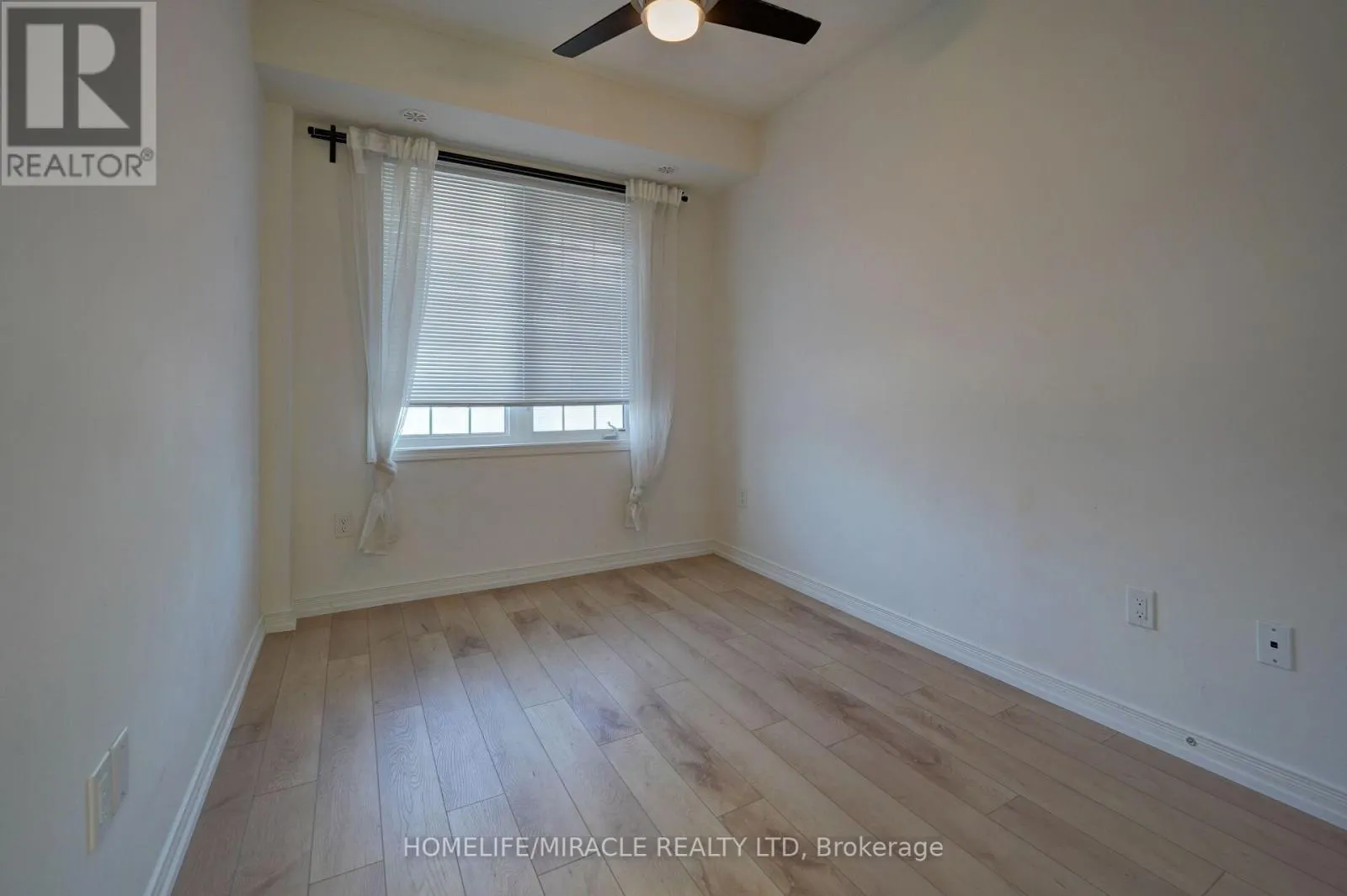 20 - 180 HOWDEN BOULEVARD
