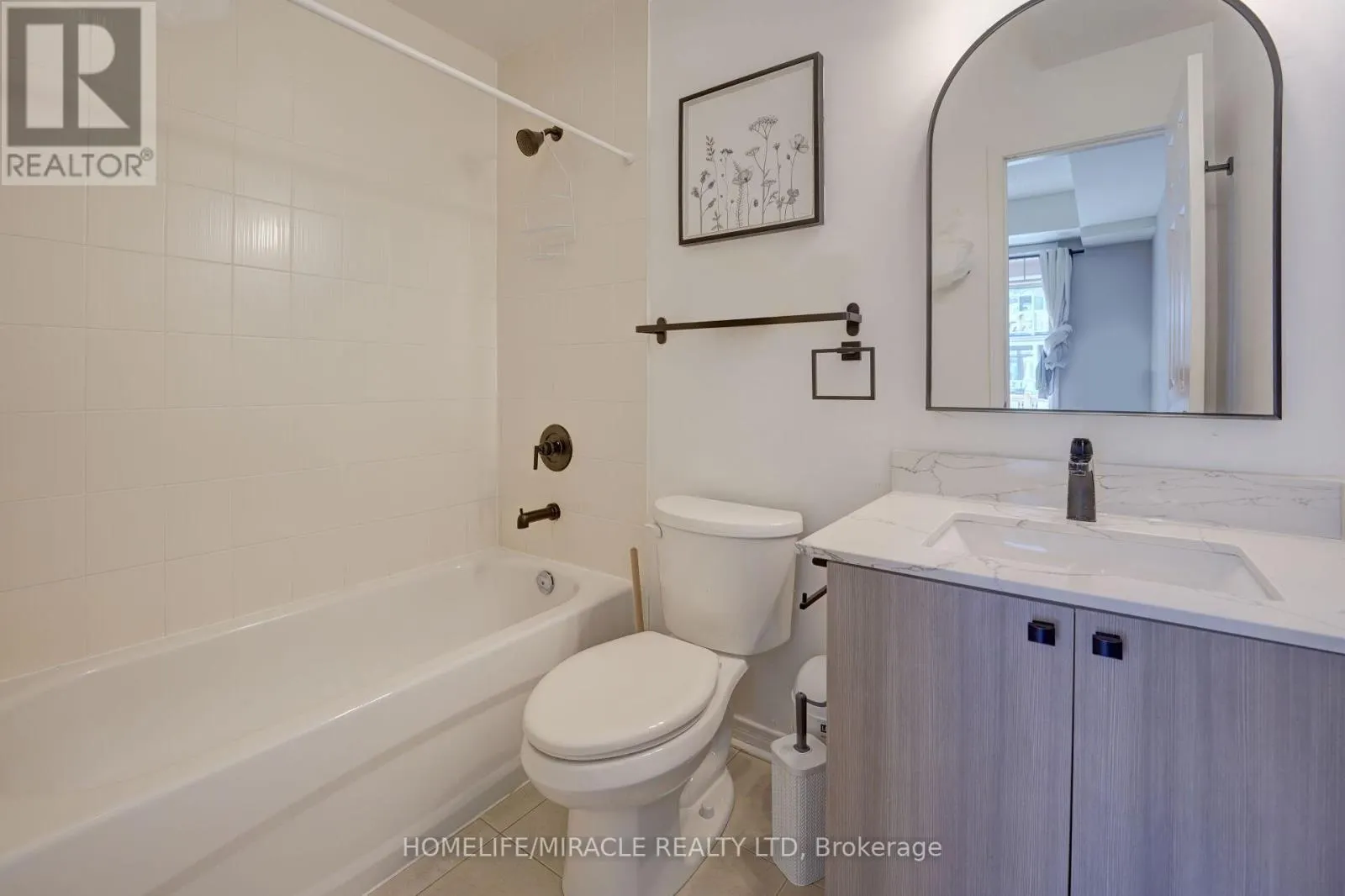 20 - 180 HOWDEN BOULEVARD