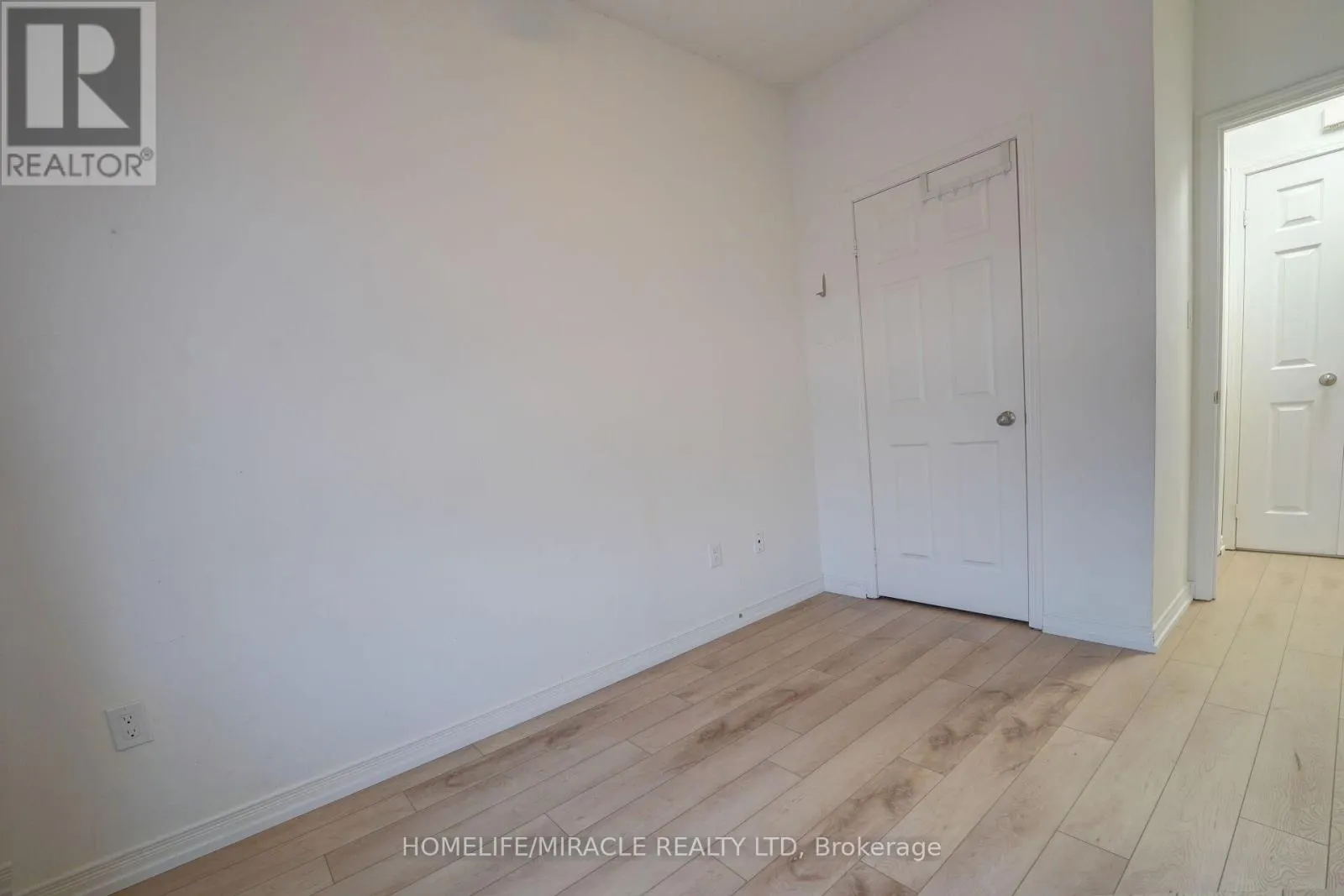 20 - 180 HOWDEN BOULEVARD