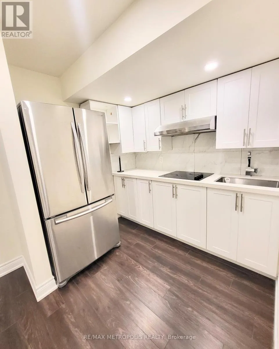 BSMT - 923 PENSON CRESCENT
