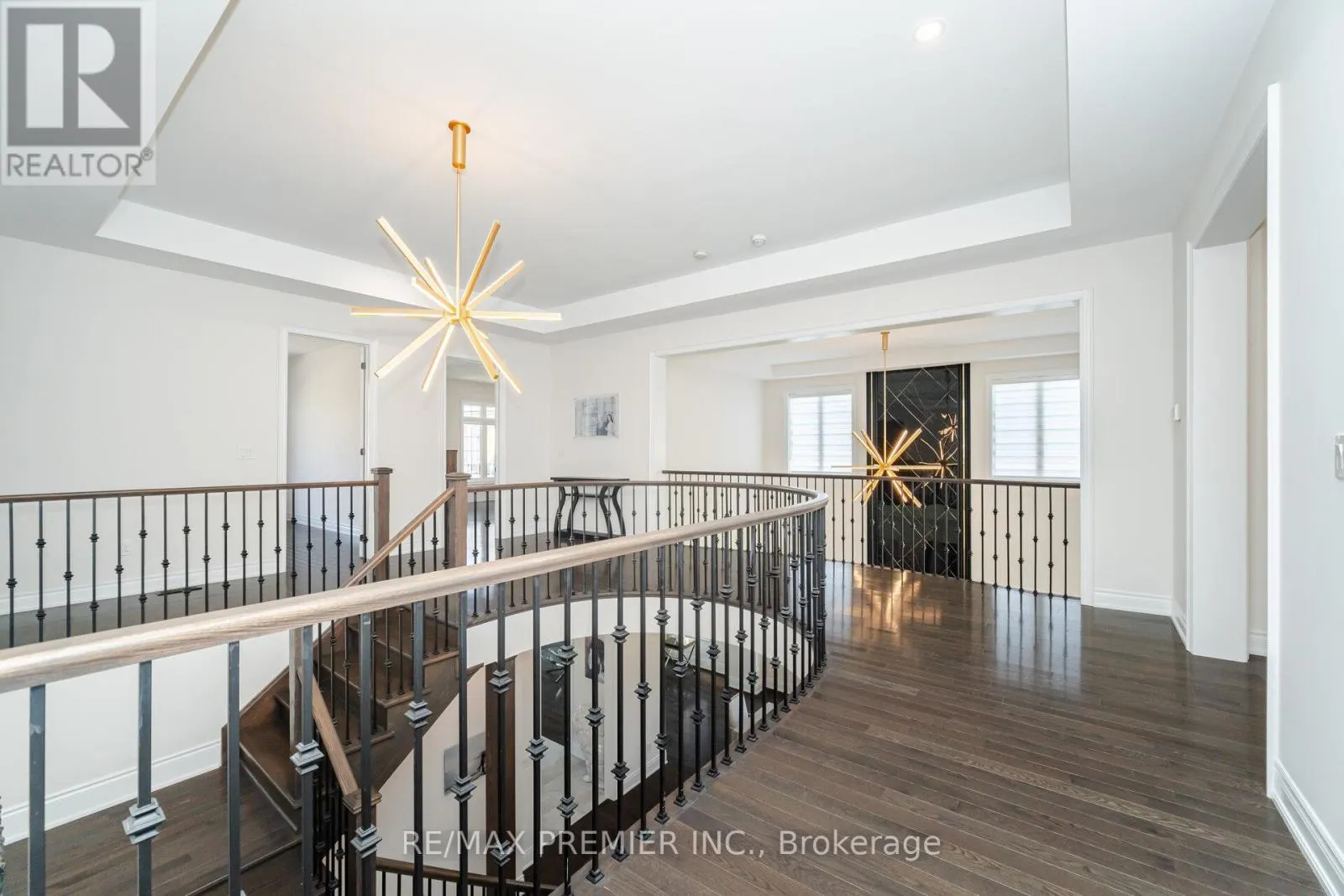 18 ERINTOWN CRESCENT