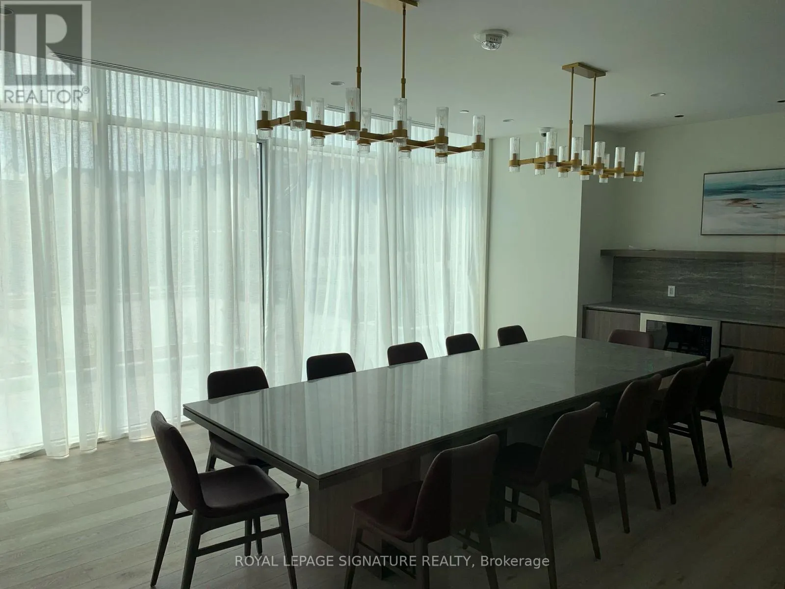 431 - 1787 ST CLAIR AVENUE W