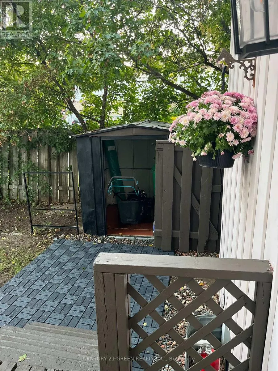 1 GREENARROW COURT
