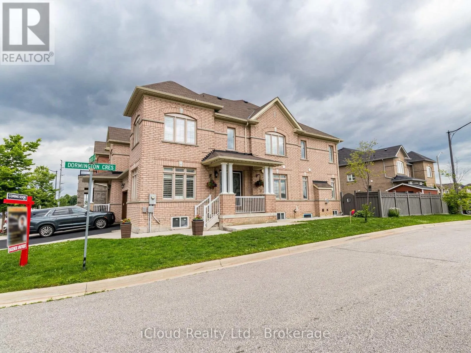 42 SWANCREEK COURT