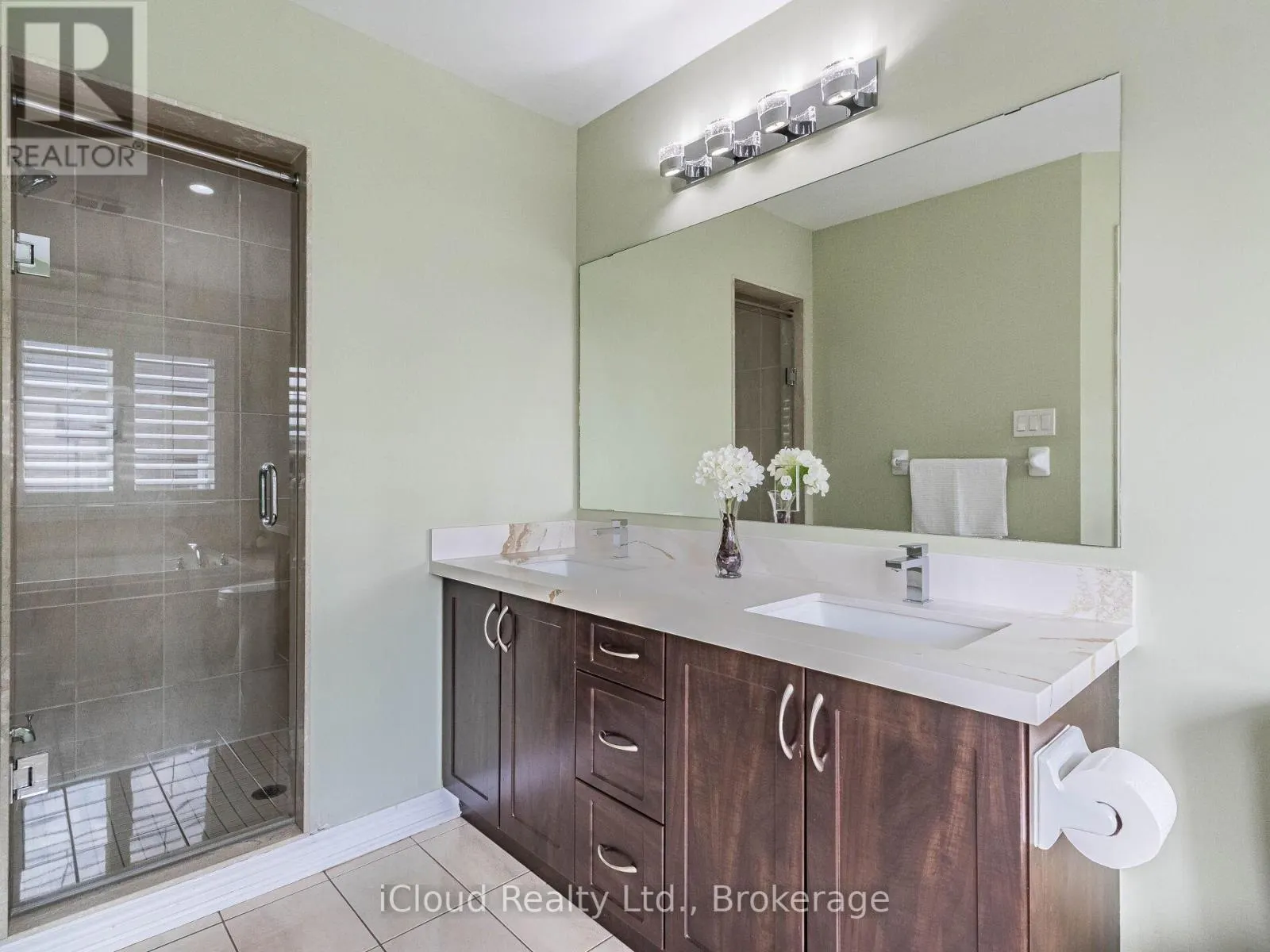 42 SWANCREEK COURT