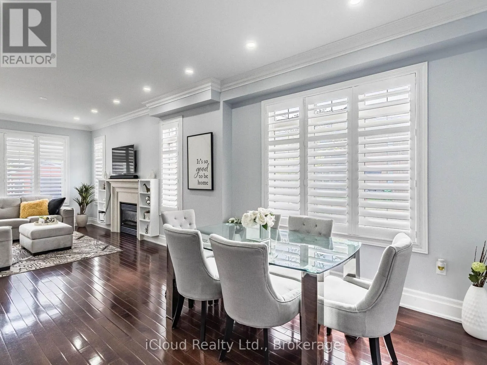 42 SWANCREEK COURT