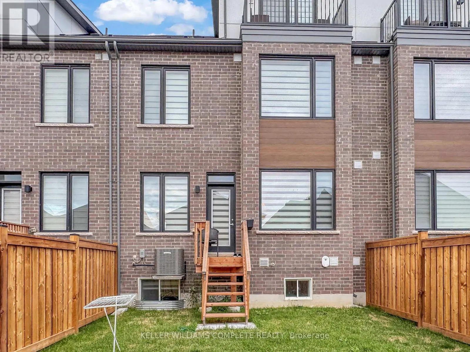 104 SETTLERS ROAD E