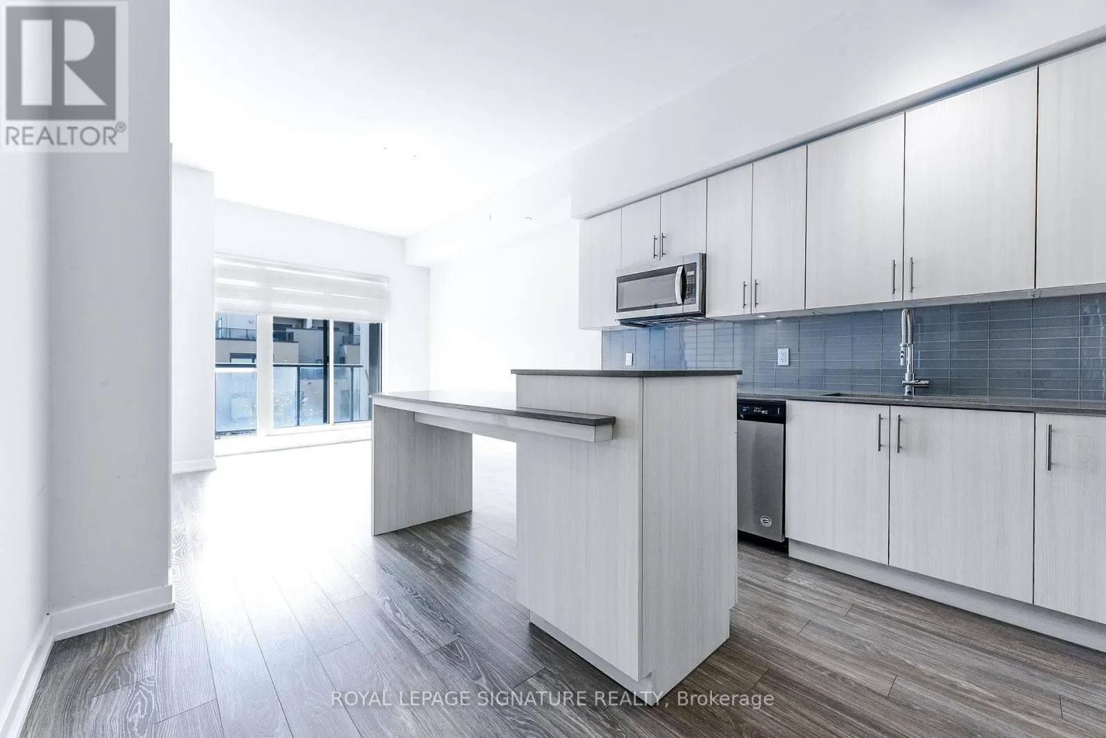 338 - 4085 PARKSIDE VILLAGE DRIVE